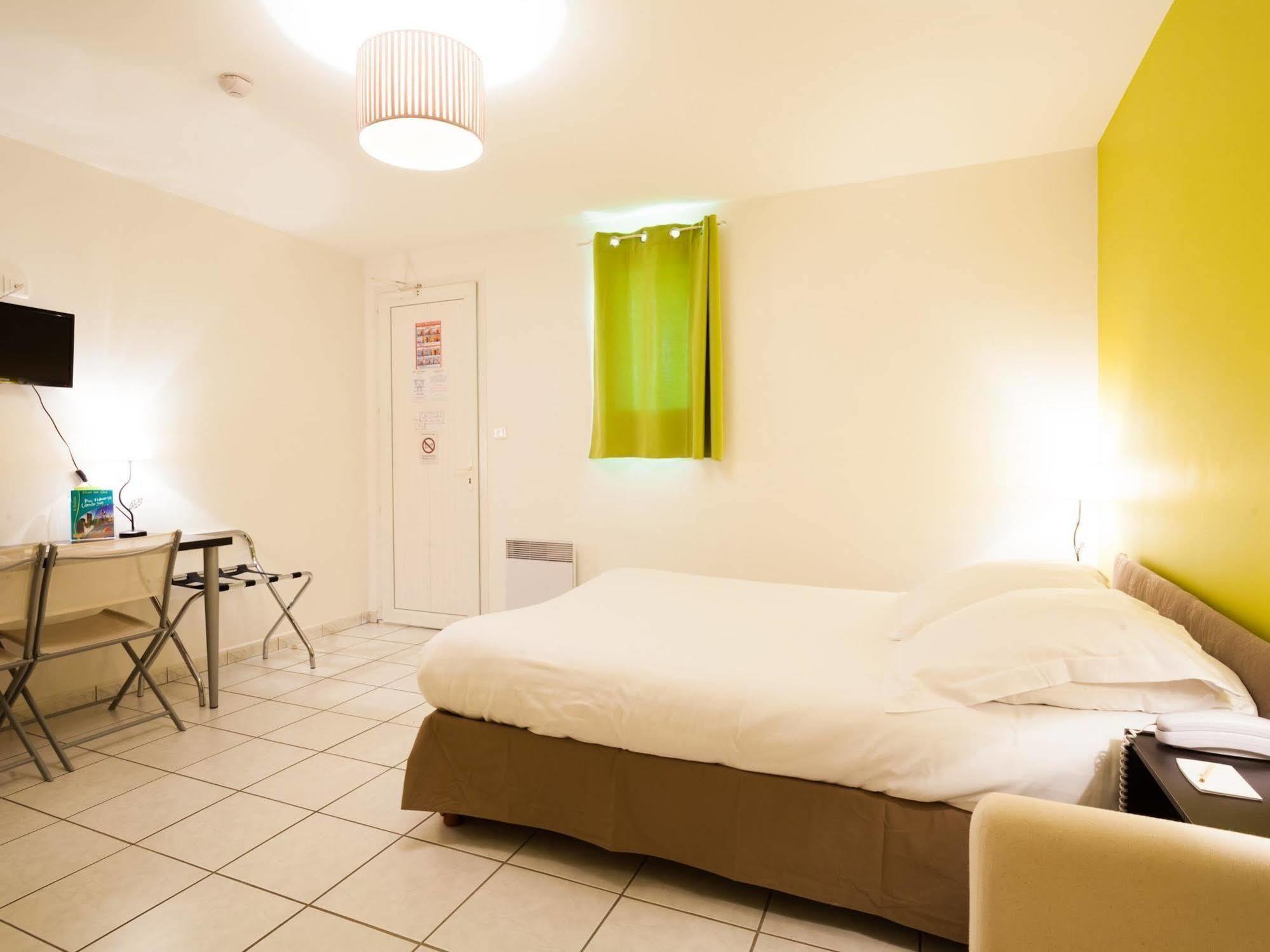 Le Grand Jardin Hotel Aujargues Eksteriør billede